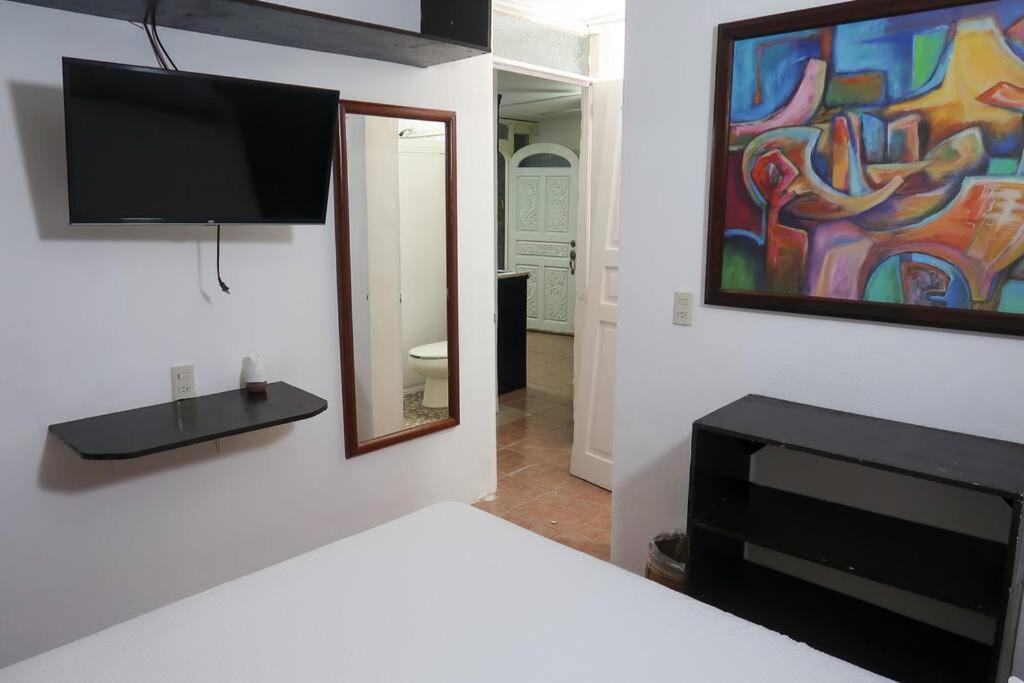 Casa Aurora #2: Private Room In Excellent Location Puerto Vallarta Luaran gambar